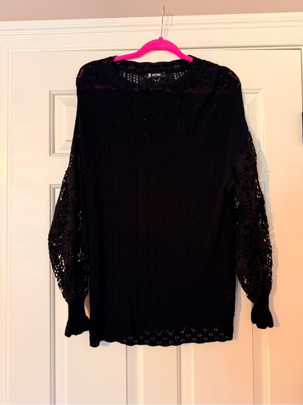 Black Lace Sleeve Women's Sweater